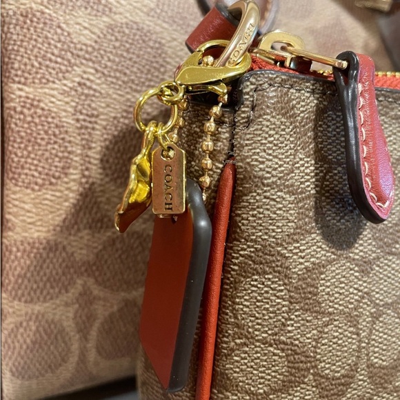 Coach Gold Floral Charm with Tag - Picture 4 of 5